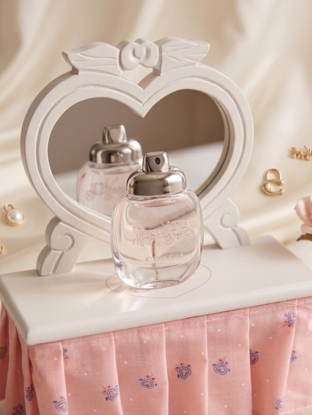 Miniature 4.5 ml (0.15 oz) bottle of Coach New York fragrance for women. - Picture 2 of 2